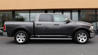 Financování SUV Dodge RAM 2015