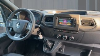 Lízing Hatchback Renault Master 2023
