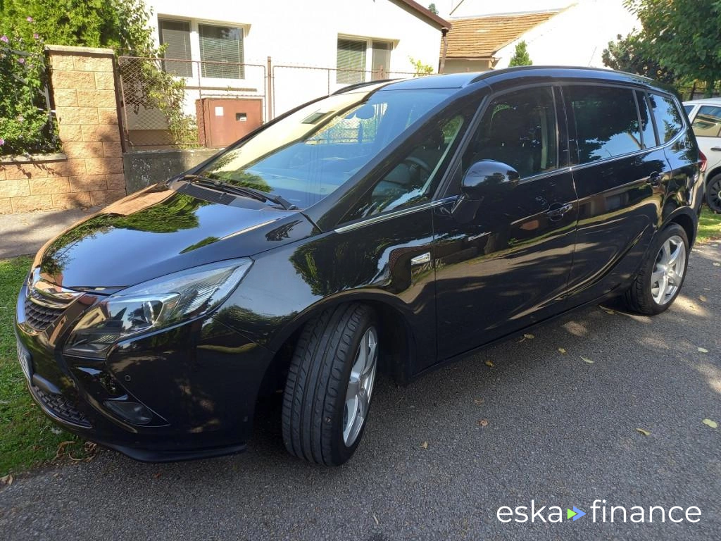 Osobná doprava Opel Zafira Tourer 2014