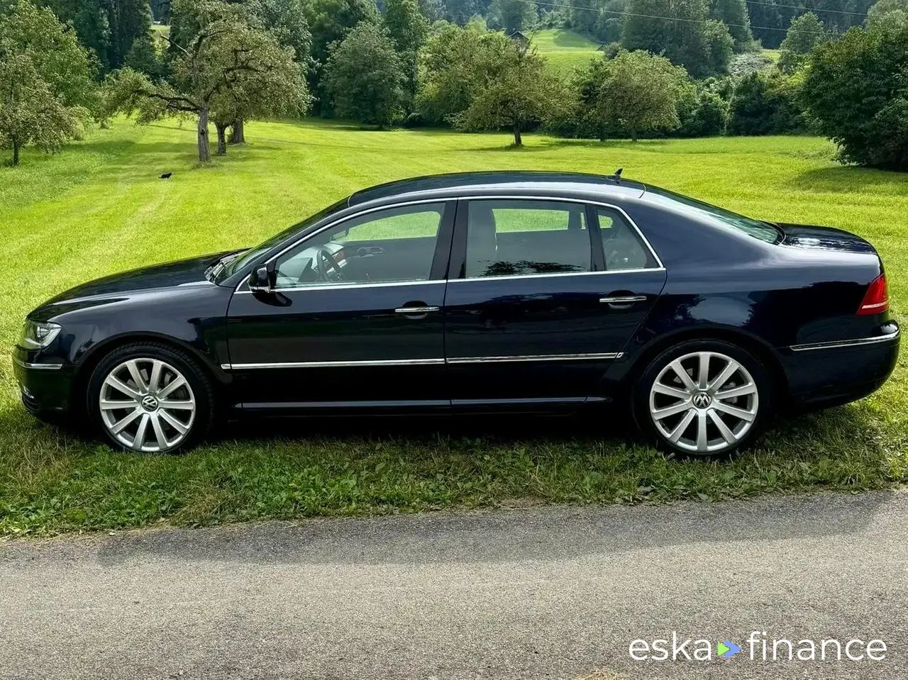 Leasing Sedan Volkswagen Phaeton 2011