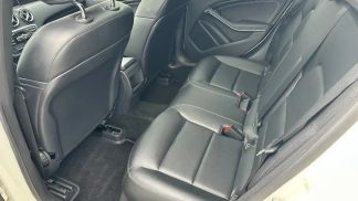 Lízing Sedan MERCEDES A 180 2012