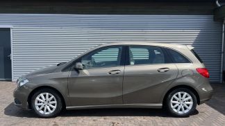 Lízing Hatchback MERCEDES B 180 2012