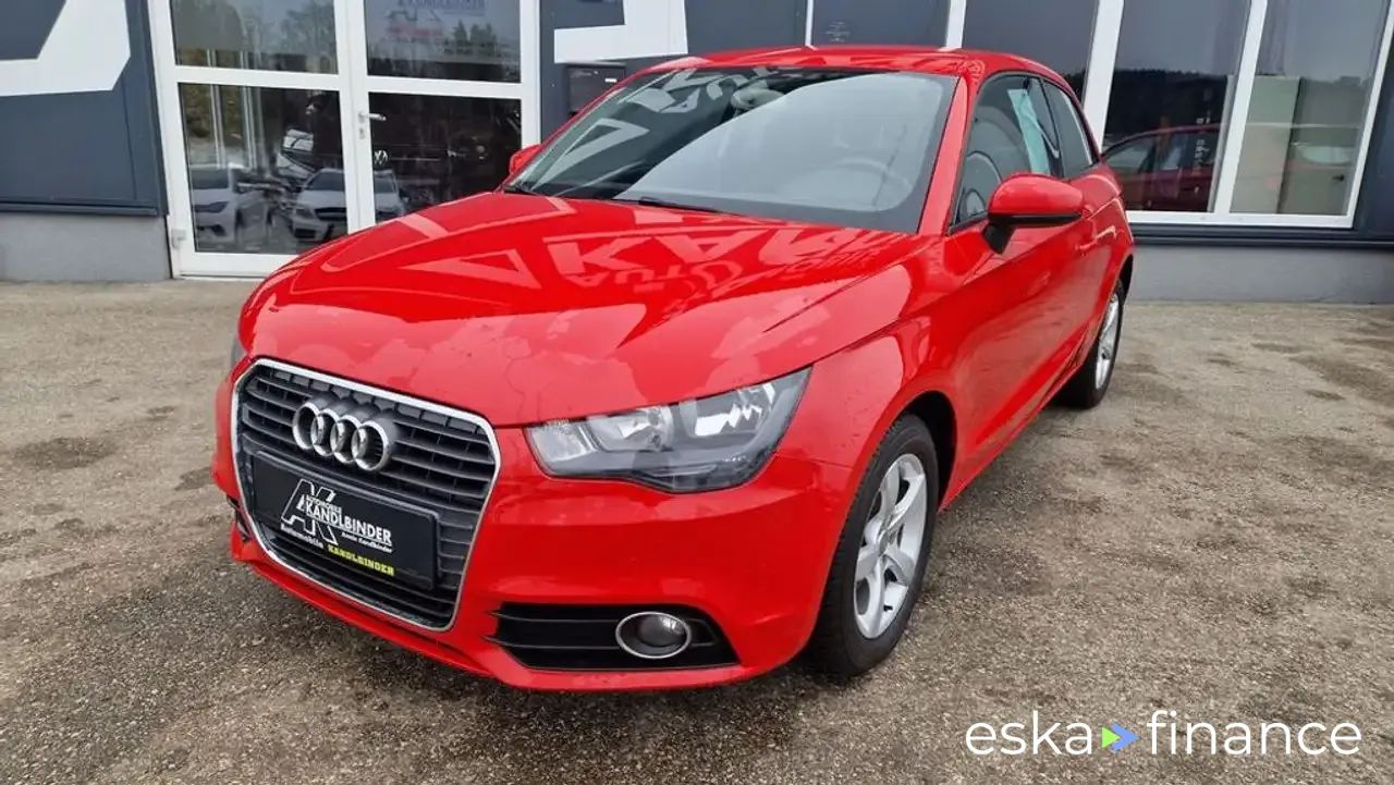 Lízing Hatchback Audi A1 2011