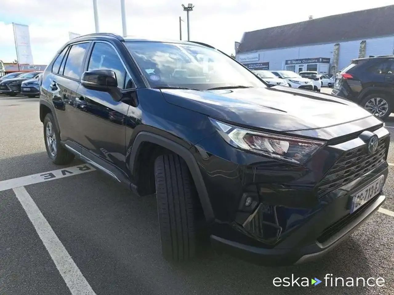 Finansowanie SUV Toyota RAV 4 2022