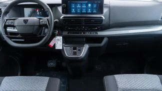 Financování Hatchback Peugeot Traveller 2024