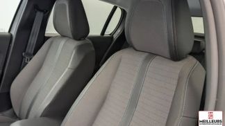 Leasing Sedan Peugeot 208 2023