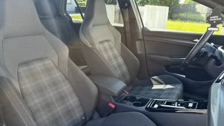 Leasing Sedan Volkswagen Golf 2023