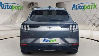 Lízing Hatchback Ford Mustang Mach-E 2021