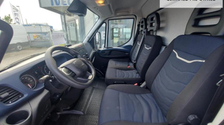 Closed truck Iveco DAILY 2021