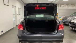 Financování Hatchback MERCEDES E 220 2015