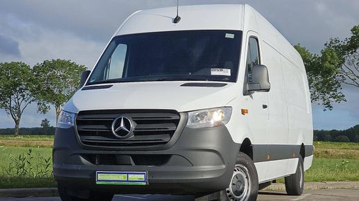 Mercedes-Benz SPRINTER 317 2024
