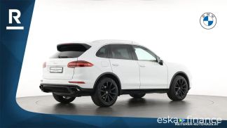 Leasing SUV Porsche Cayenne 2016