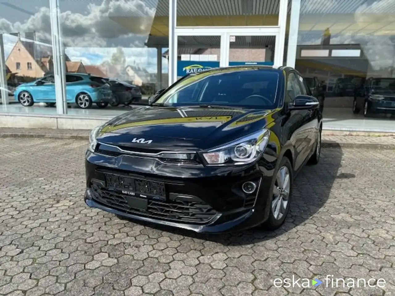 Financování Sedan Kia Rio 2023