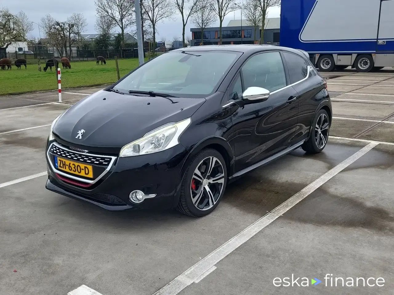 Financování Hatchback Peugeot 208 2015