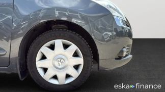 Lízing Hatchback Peugeot 5008 2013