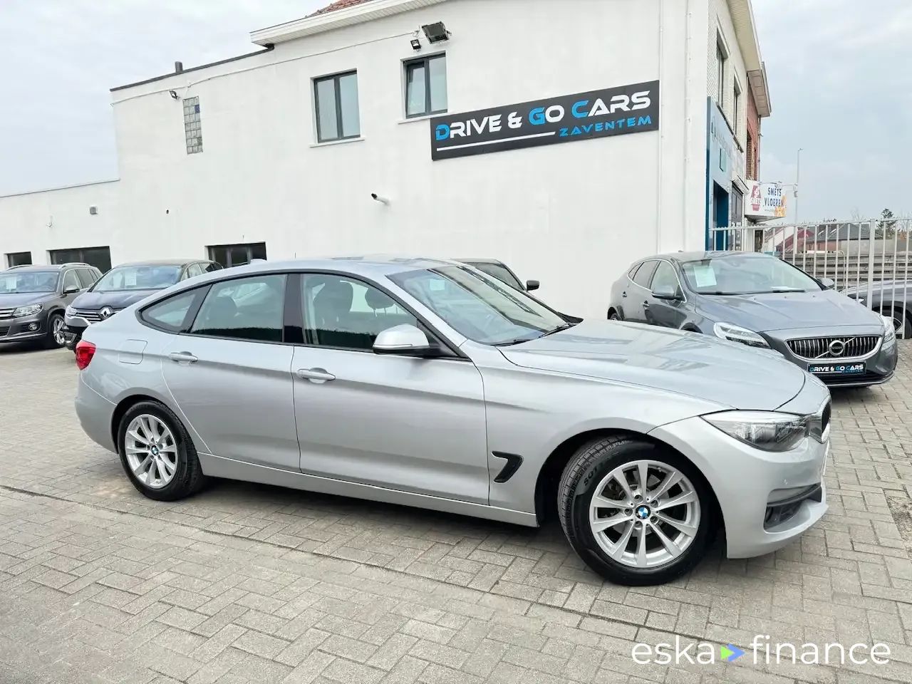 Finansowanie Sedan BMW 318 2017