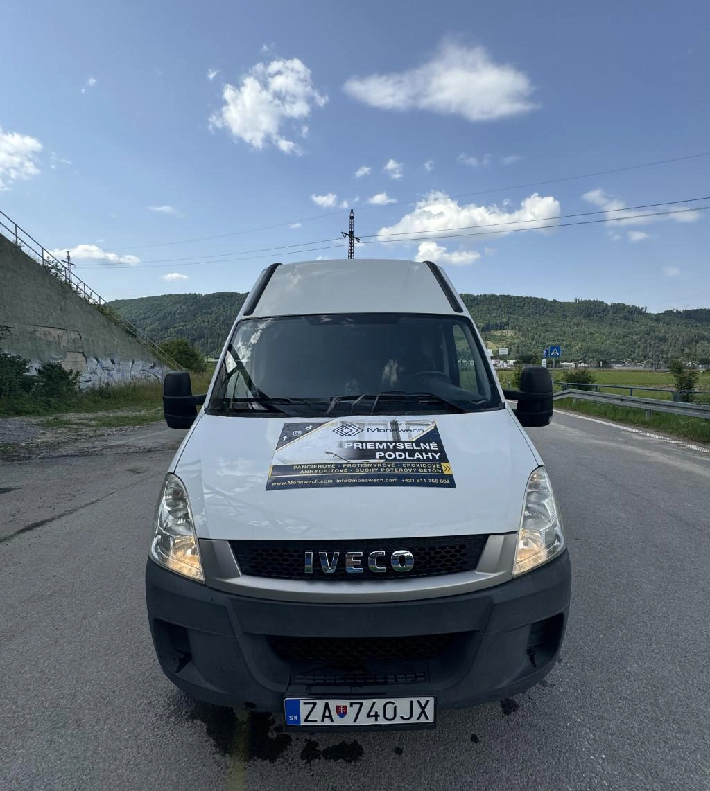 Finansowanie Zamknięte pudełko Iveco DAILY 2011