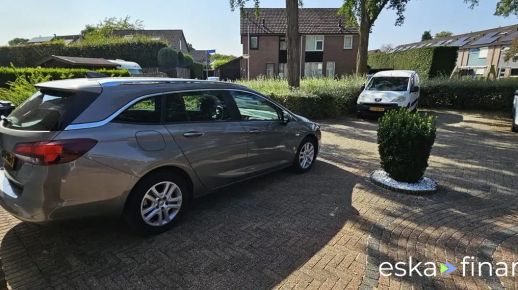 Opel Astra 2017