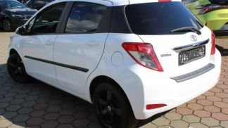 Leasing Hatchback Toyota Yaris 2013