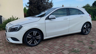 Lízing Hatchback MERCEDES A TRIEDA 2014