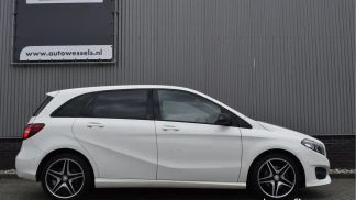 Lízing Hatchback MERCEDES B 200 2015