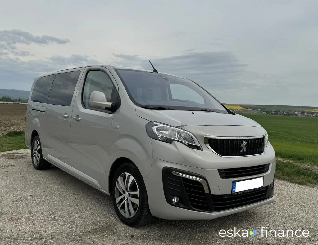 Leasing Van Peugeot Traveller 2019