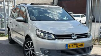 Lízing Hatchback Volkswagen Touran 2011
