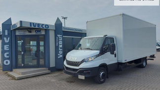 Zamknięta ciężarówka Iveco DAILY 2021