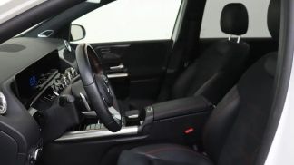 Lízing Hatchback MERCEDES B 250 2021
