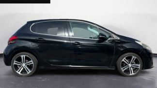 Lízing Hatchback Peugeot 208 2015