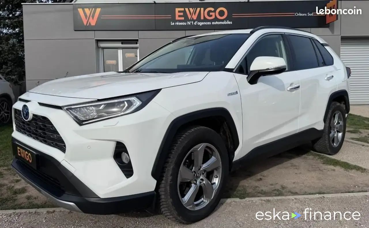 Lízing SUV Toyota RAV 4 2020
