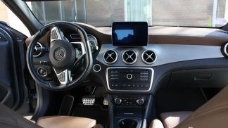 Lízing Hatchback MERCEDES GLA 250 2016