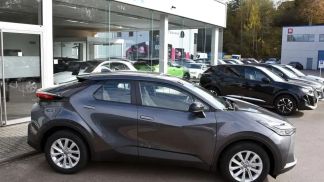 Finansowanie SUV Toyota C-HR 2024