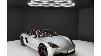 Finansowanie Zamienny Porsche 718 2023