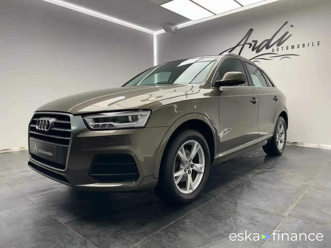 SUV Audi Q3 2016