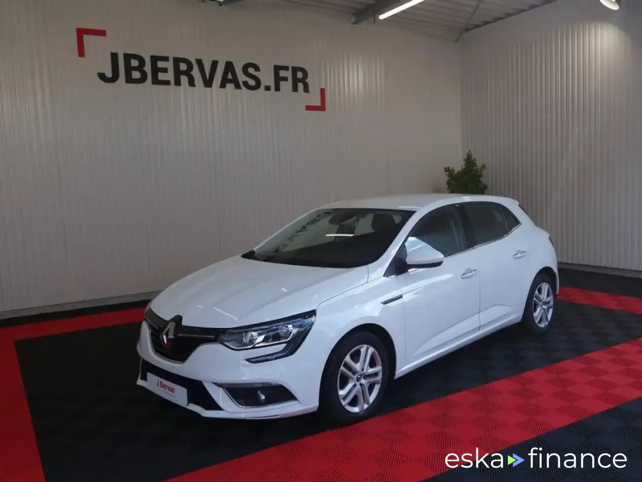 Lízing Sedan Renault Megane 2020