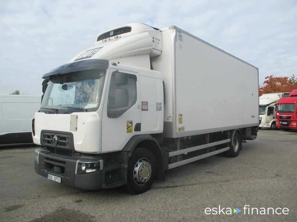 Lízing Traktor Renault D18 2015