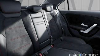 Lízing Sedan MERCEDES A 250 2025