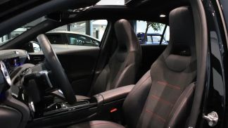 Lízing Hatchback MERCEDES A 180 2024