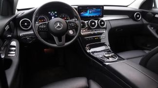 Lízing Kombi MERCEDES C 300 2020