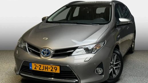 Toyota Auris 2015