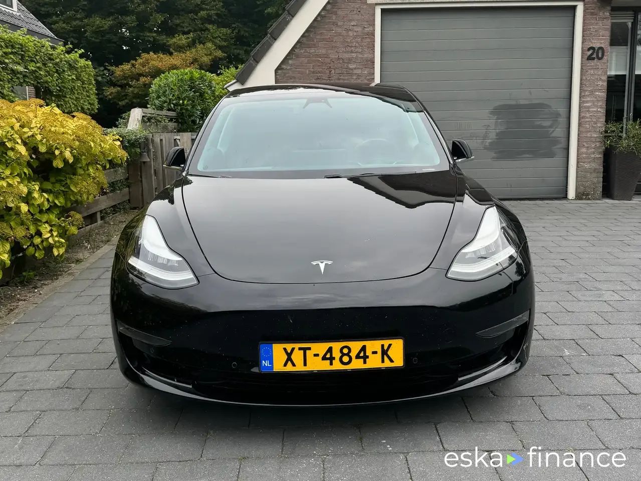 Sedan Tesla Model 3 2019