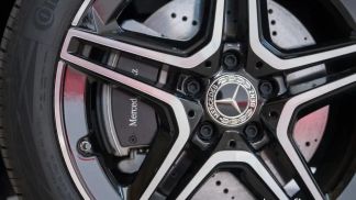 Lízing Hatchback MERCEDES B 220 2024