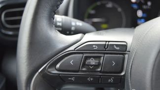 Financování Sedan Toyota Yaris 2022