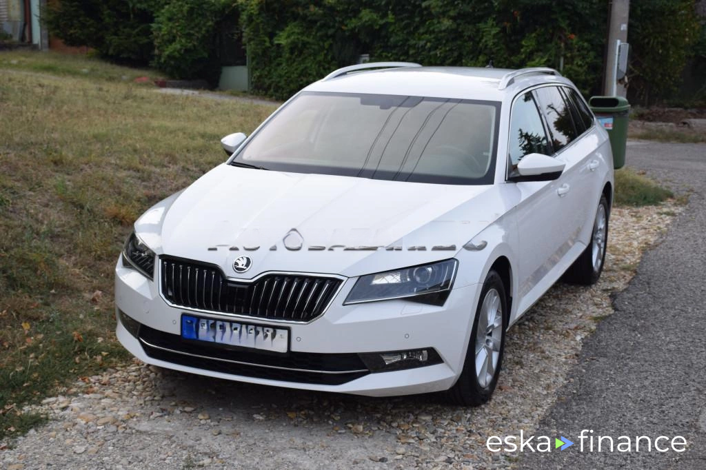 Finansowanie Wóz Skoda SUPERB COMBI 2015