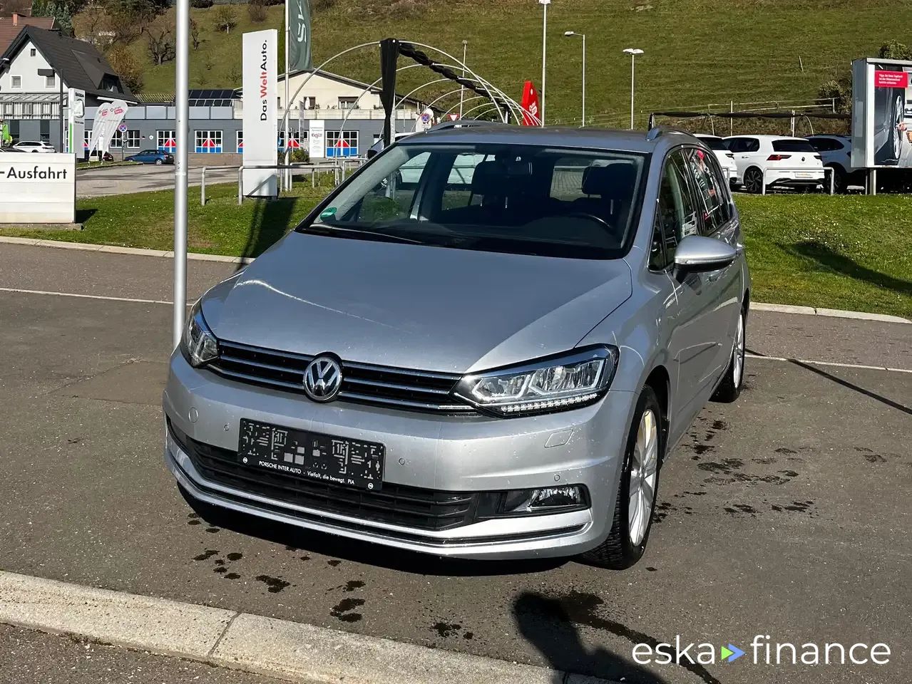Lízing Osobná doprava Volkswagen Touran 2016