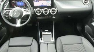 Lízing Sedan MERCEDES B 180 2023