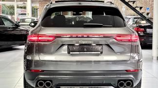 Finansowanie SUV Porsche Cayenne 2020