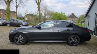 Lízing Sedan MERCEDES E 200 2022
