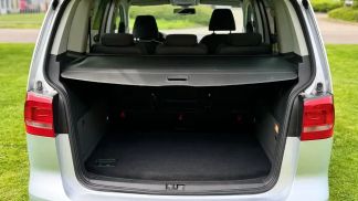 Financování Hatchback Volkswagen Touran 2011